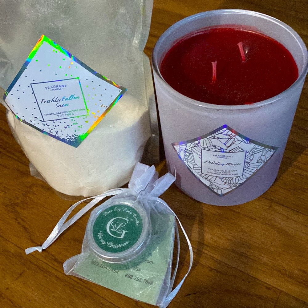NWT🎄Festive Fragrant Jewels Bundle🎄